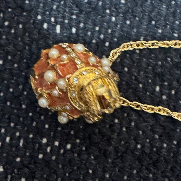 JOAN RIVERS CLASSICS COLLECTIONS Lily of the Valley Egg Pendant with Chain - Picture 8 of 16